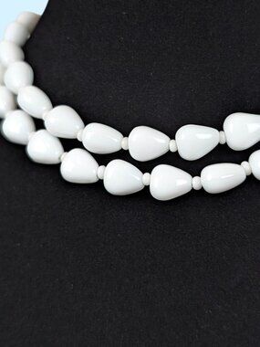 Vintage Milk Glass Tear Drop Beaded Necklace